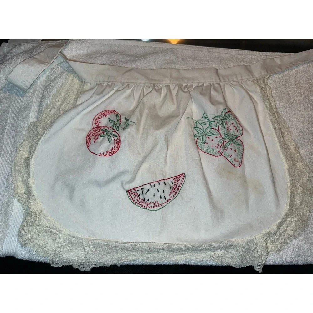 Vintage Hand Embroidered 1/2 Apron Please See Pictures - Stained On Part